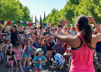 Atraparon a dos sujetos robando durmientes