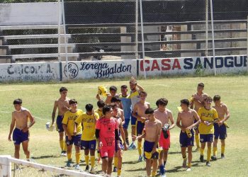 Huracán campeón del Torneo Juvenil Regional Cuyo de fútbol