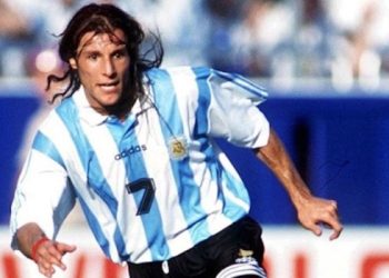 Recuperan camisetas históricas de la Selección argentina usadas por Caniggia que habían sido robadas
