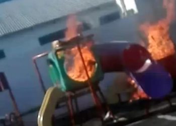 Prendieron fuego los juegos de un jardín de infantes luego de que el portero fuera denunciado por abusar de menores