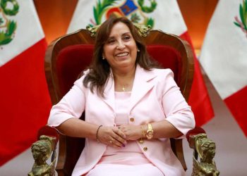 Perú: Boluarte volvió a rechazar acusaciones de «traición»