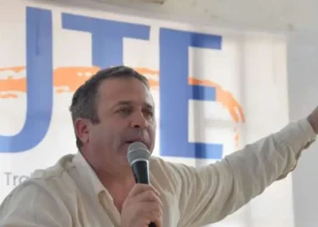 Pese a la denuncia por abuso, el SUTE no apartará a Gustavo Correa
