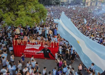 Budweiser cumplirá su promesa mundialista y regalará cervezas en la Argentina: cómo y dónde conseguirlas