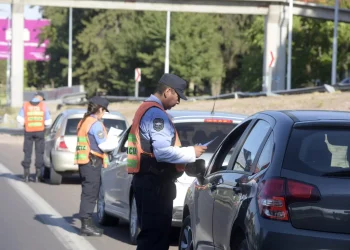 Cómo funcionarán los servicios y el comercio en Nochebuena y Navidad