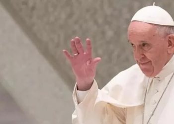 «Con la ayuda de Dios, la paz es posible», dijo el Papa