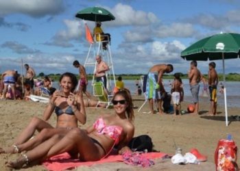 Más de 1,2 millones de turistas recorrieron el país en fin de semana largo