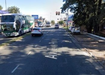 Murió el operario que había caído desde una grúa cuando trabajaba en un semáforo en Rosario