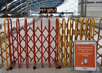 Ola de huelgas en el Reino Unido por la inflación: ferroviarios anuncian paros para Navidad