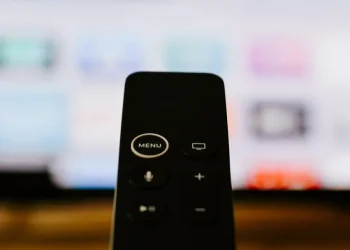Qué otros usos tienen los puertos USB de un Android TV