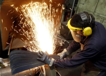 Según un informe privado, Argentina dejó de producir USD 502 millones por el feriado mundialista
