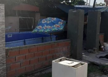 Tomaba mates junto a su nieto en la vereda de su casa en Rosario y fue asesinado a tiros