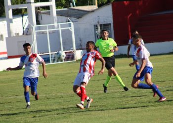 Torneo Regional: Pedal no pudo con San Martín y cayó 2-0