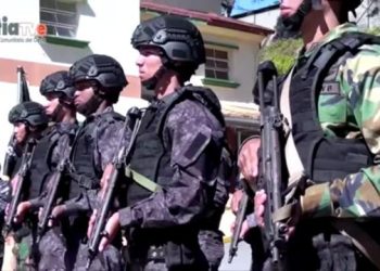 Violencia policial en Venezuela: una mujer acusa a un oficial de asesinar a su nieta