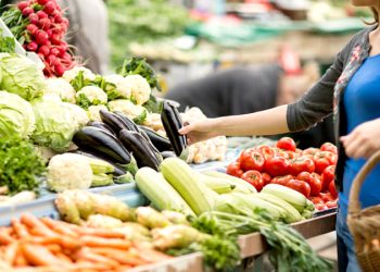 Cómo impactan las fiestas de Navidad y Año Nuevo en los precios de las frutas y verduras