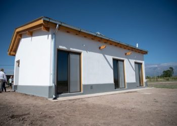 Gran crecimiento de la huerta comunitaria creada por Hilda Rodríguez