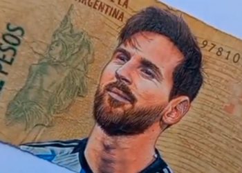 Un artista pintó a Messi en un billete de $10 y rechazó venderlo por 60 mil: “Se lo quiero regalar a él”