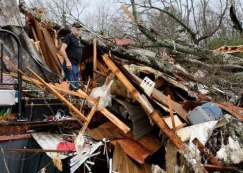 Varios tornados causan 7 muertos en EE.UU. y el SMN advierte sobre más fenómenos
