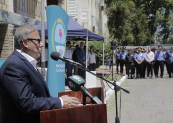 Levrino presentó el nuevo equipamiento policial en el Sur provincial