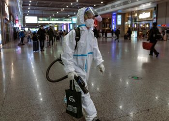 Nuevamente el mundo en alerta: China anunció casi 60 mil muertes relacionadas con el coronavirus en un mes