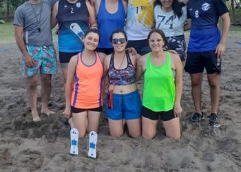 En Goudge  disputaron 24 horas de corrido de beach vóley