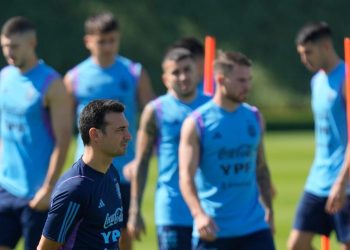 El Cuti Romero quiere que Scaloni siga «de por vida» en la Selección Argentina