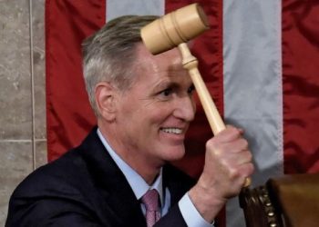 El republicano McCarthy es elegido presidente de la Cámara baja de Estados Unidos tras 15 votaciones