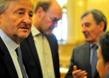 Empresarios y profesionales reclamaron al Congreso que frene el juicio político a la Corte