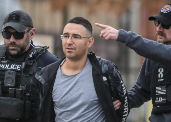 Estados Unidos: excandidato republicano pagó para tirotear las casas de funcionarios demócratas