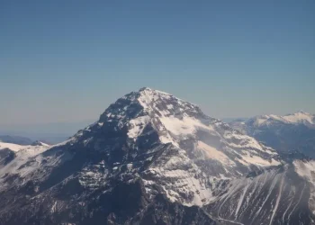 Este es el parte médico del francés que cayó 70 metros en el Aconcagua