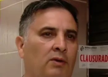 Habló el hermano de uno de los muertos por comer carne en mal estado: «Le dijeron que tenía presión baja, que comiera un caramelo»