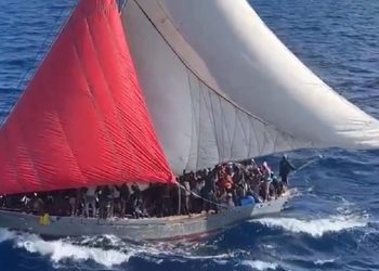 Interceptaron un velero con cerca de 400 inmigrantes ilegales haitianos rumbo a Florida