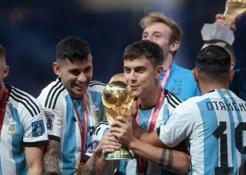La increíble decisión de Dybala con su medalla de campeón del mundo