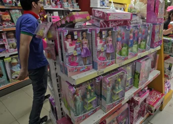 Las ventas minoristas de Reyes subieron apenas 1% anual