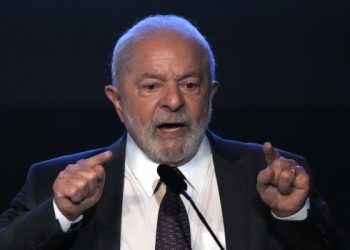 Lula destituyó a 40 militares que trabajaban en la residencia presidencial en Brasilia