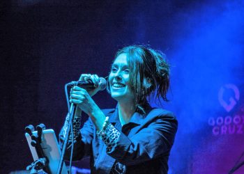 Melisa Escoriza: “Después de  diferentes estilos volví al bolero”