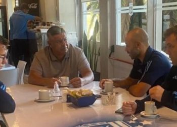 Tapia respalda a Mascherano tras la eliminación del Sub 20