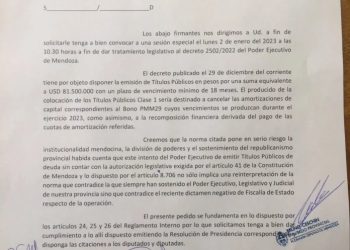 Diputados de la oposición contra el decreto  del Gobernador para rollear la deuda