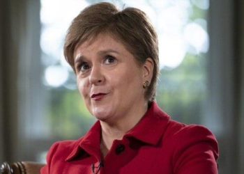 Dimite la primera ministra de Escocia, Nicola Sturgeon