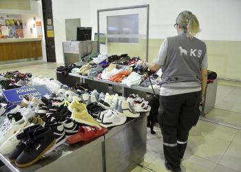 La Aduana revisará a los pasajeros que regresen al país con más valijas de las que se fueron