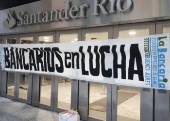 La semana próxima los bancos solo atenderán dos días: feriados y paro