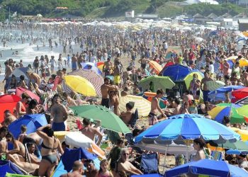 Verano 2023: entre diciembre y enero hubo más de 20 millones de turistas que gastaron $800.000 millones