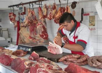 Carne: cómo funcionará el plan para comprar cortes 10% más barato con tarjeta de débito