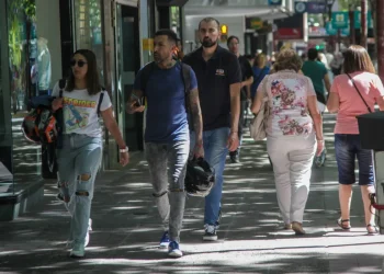 Para no ser pobre, una familia mendocina ya necesita casi $150.000