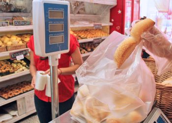 Otro golpe al bolsillo: nuevo aumento  del pan