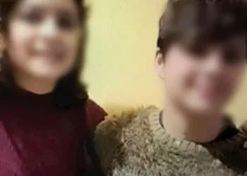 El dramático testimonio del abuelo de las gemelas argentinas que se tiraron desde un balcón: «Les saturaron la cabeza»