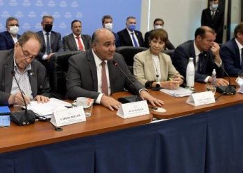El Gobierno asegura que ya definió quién será el reemplazante de Manzur y que lo anunciará tras su salida