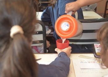 En Mendoza se distribuirán  diariamente casi 290.000 raciones alimentarias en este ciclo lectivo