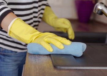 Incorporan personal de casas particulares a la Prestación por Desempleo y amplían el programa Registradas