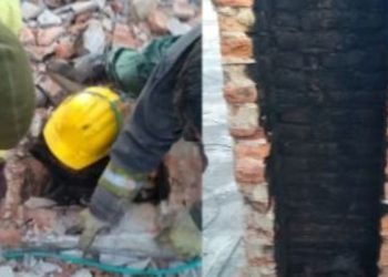 Insólito: Intentó robar por una chimenea, quedó atascado y lo rescataron los bomberos 