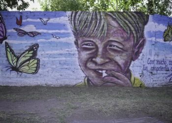 Los compañeros de jardín de Lucio Dupuy lo recordaron con un conmovedor mural: “Fue la última foto”